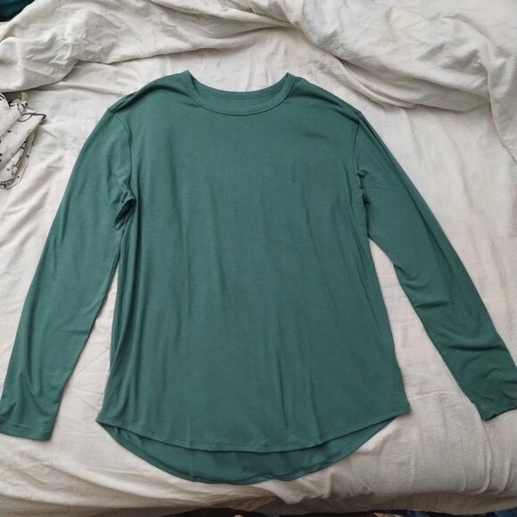 Khol's SO dark green long sleeve crew neck tee - Picture 1 of 2